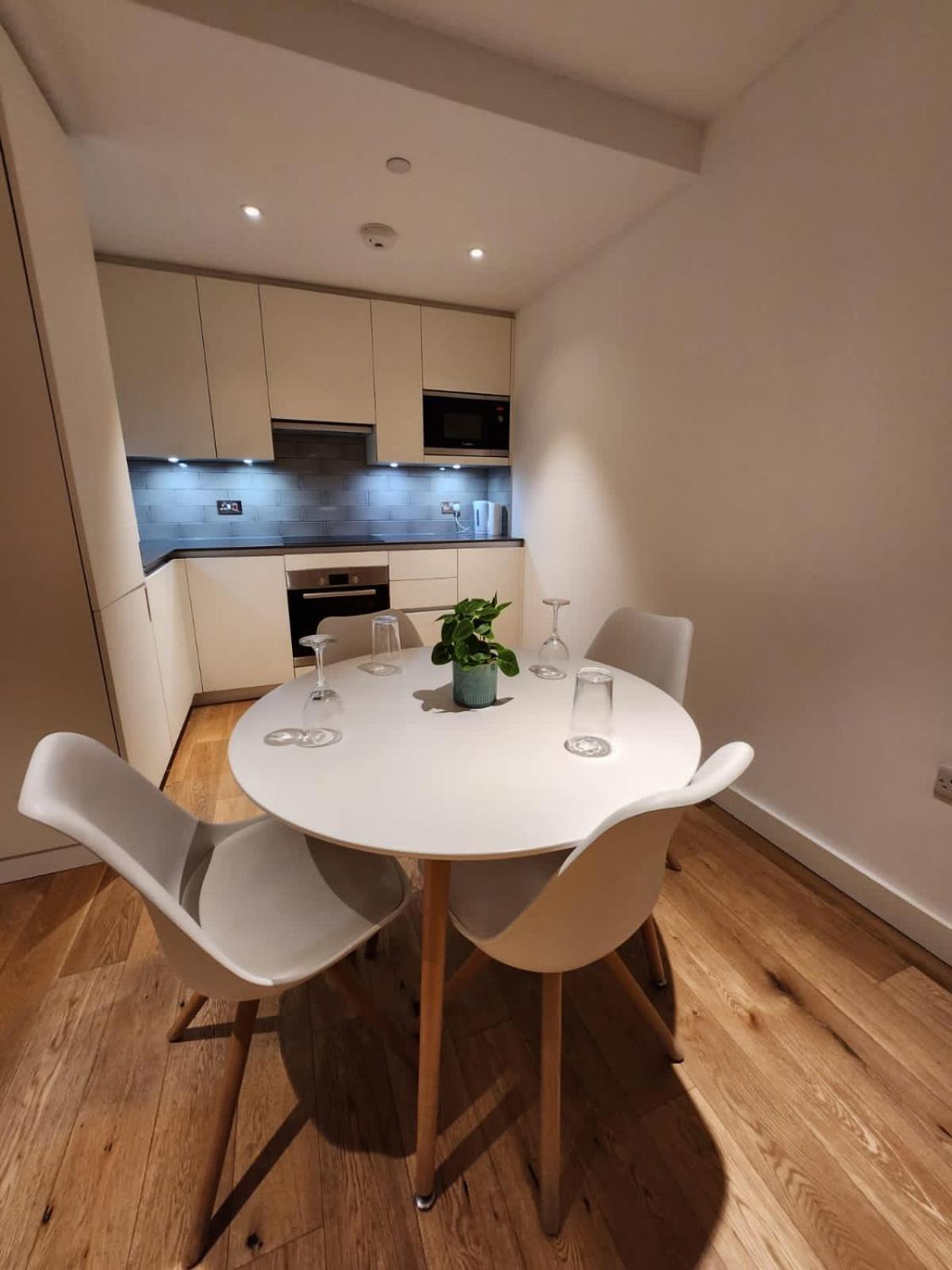 Kaf Luxury Apartment لندن المظهر الخارجي الصورة
