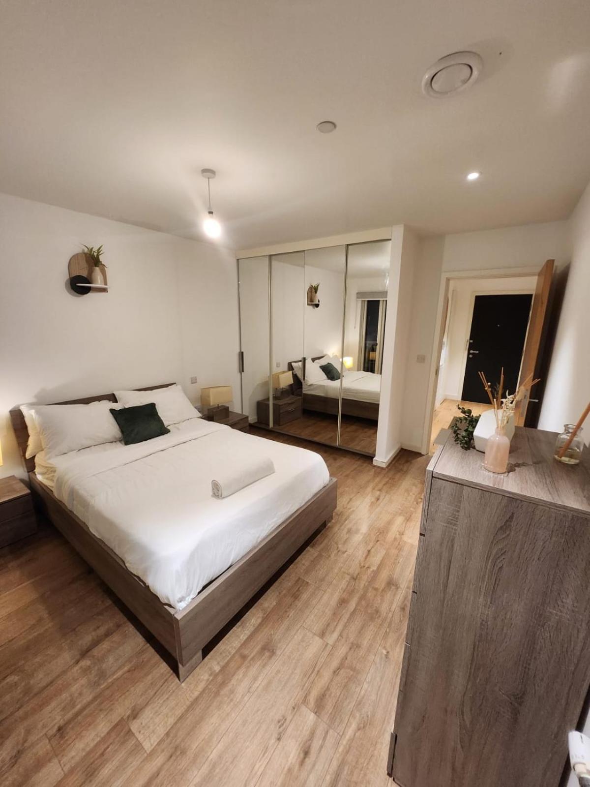 Kaf Luxury Apartment لندن المظهر الخارجي الصورة